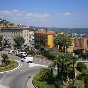 Les Parfums Hotel