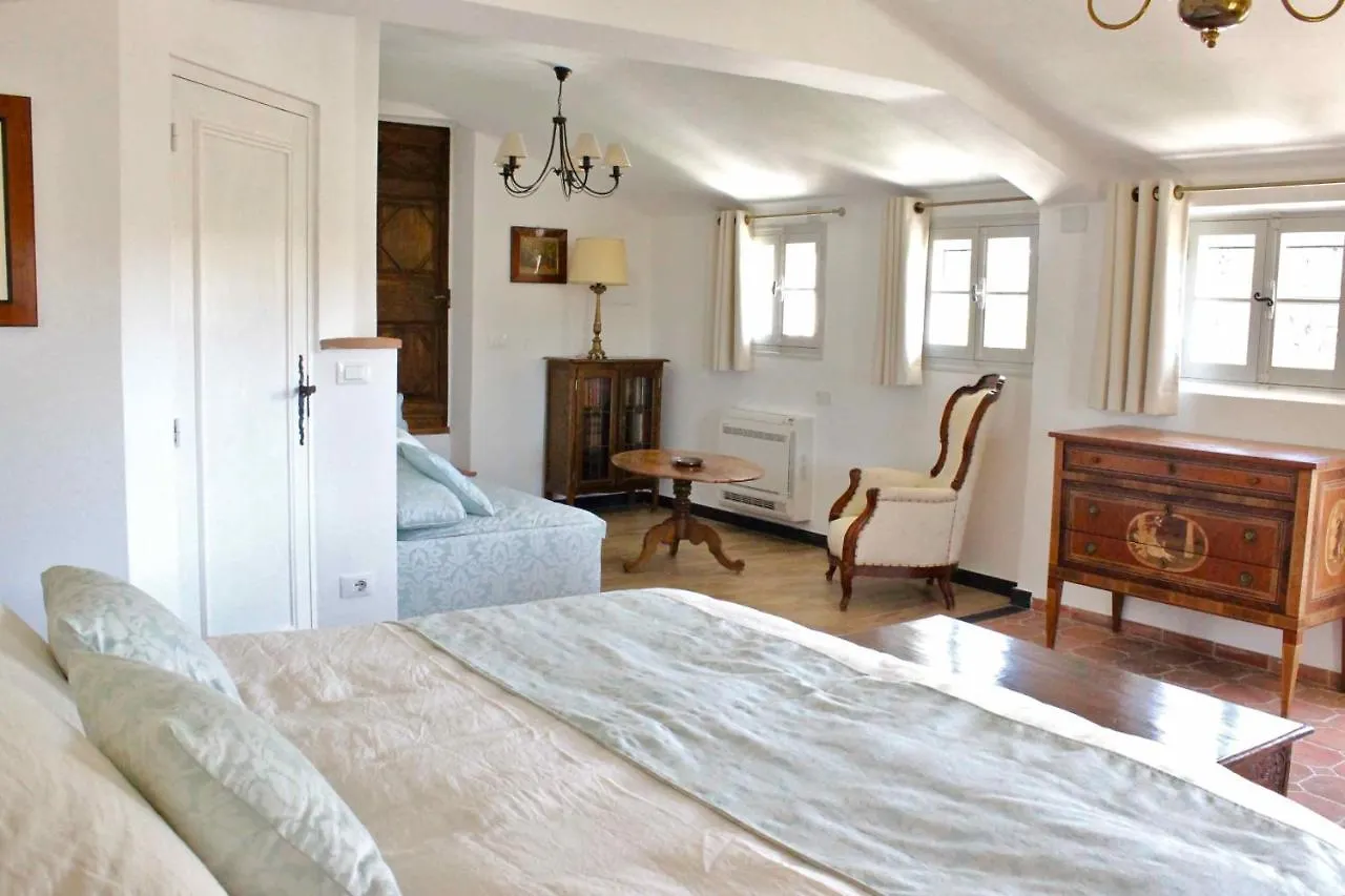 Hotel La Vieille Ferme de Grasse 0*,  France